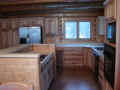 P3150018kitchensmall27jan02b.jpg (105541 bytes)